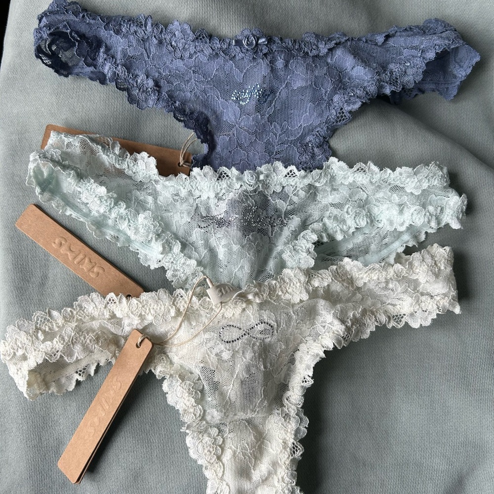 NWT SKIMS Bridal Lace Thong Set - Blue, Light Blue, White